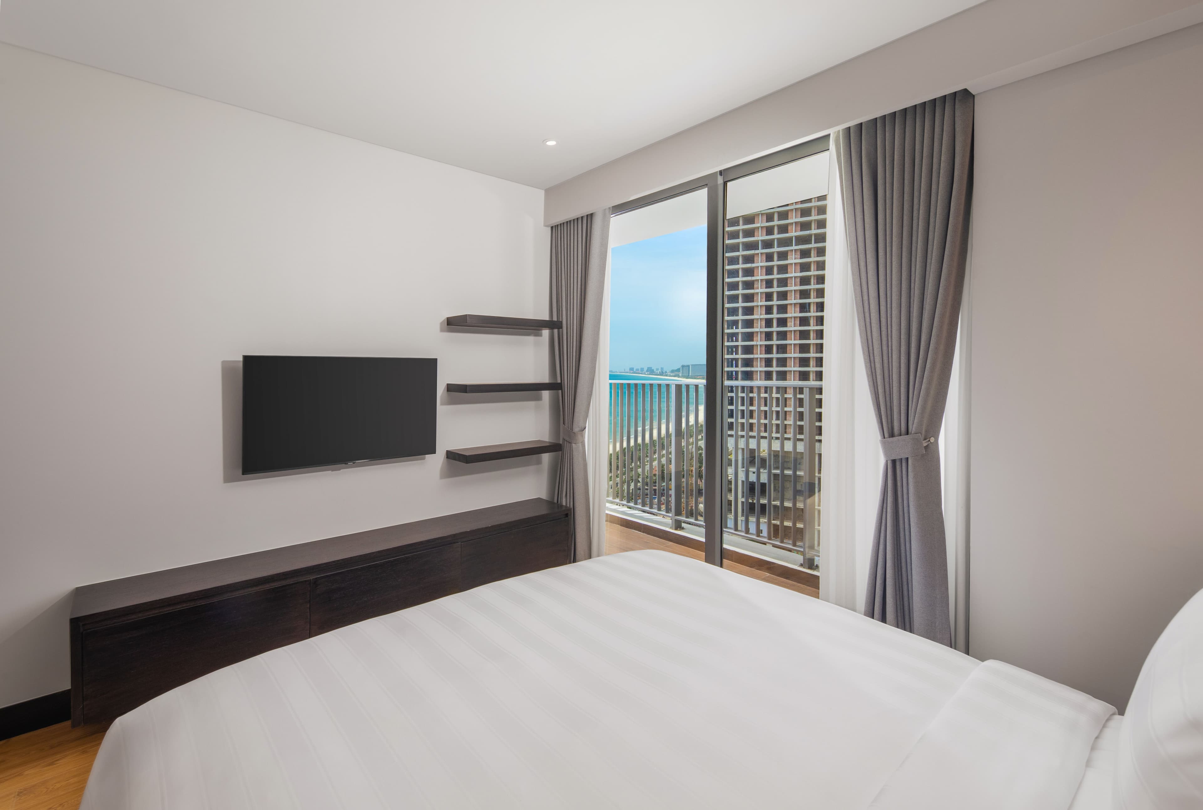 Family Suite with One Bedroom, Partial Ocean View - View 3