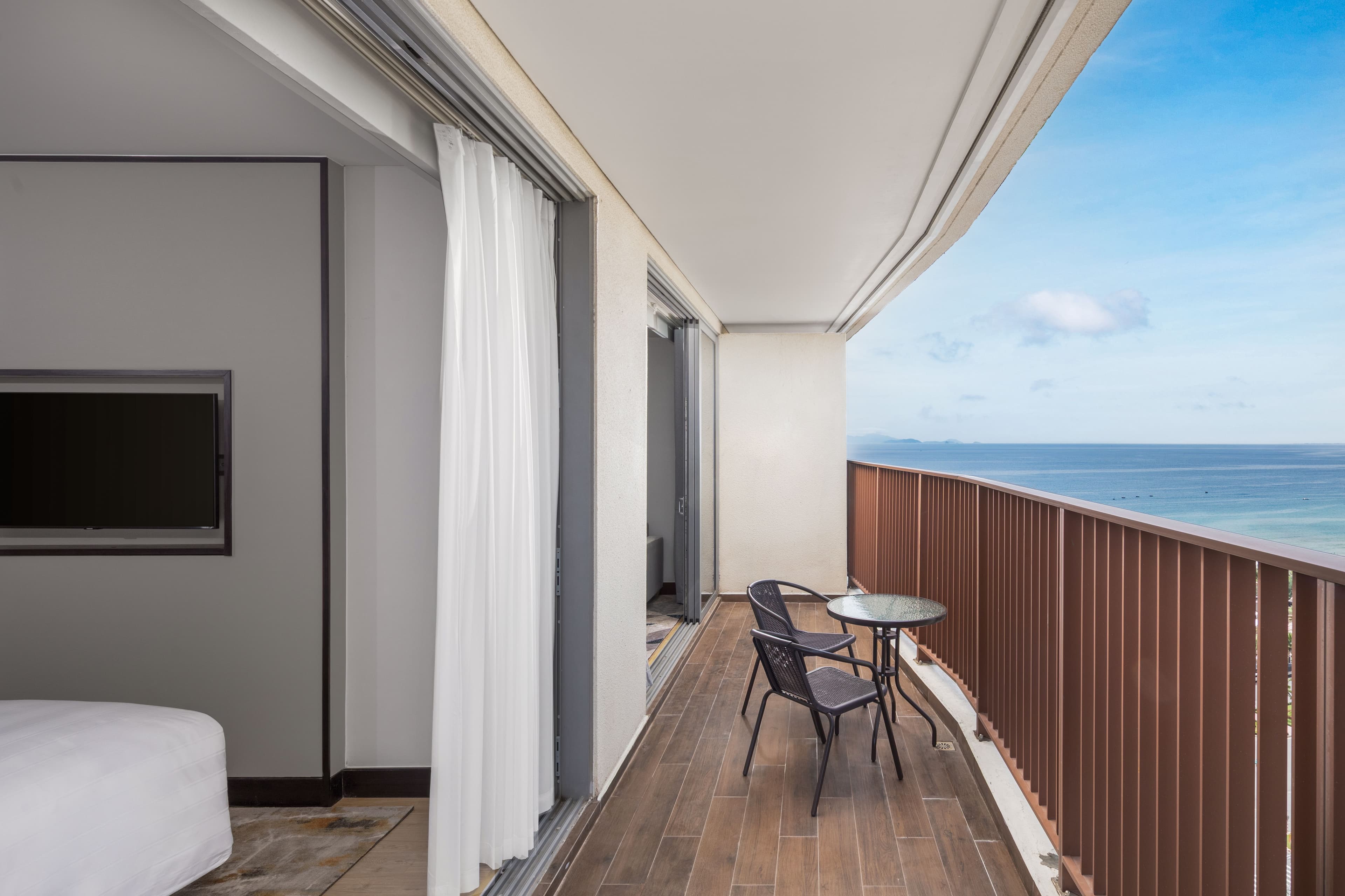 Deluxe Family Suite with One Bedroom, Partial Ocean View - Wyndham Soleil Hotel
