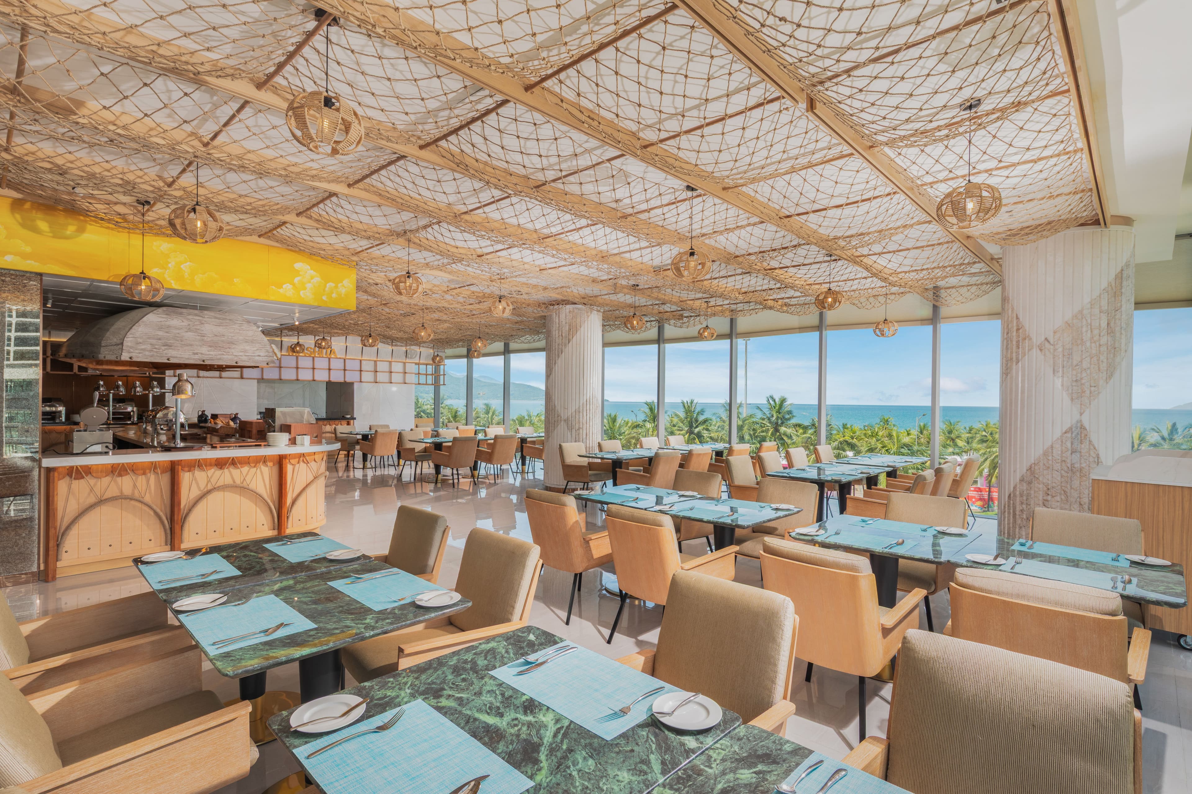 Le Grande Restaurant