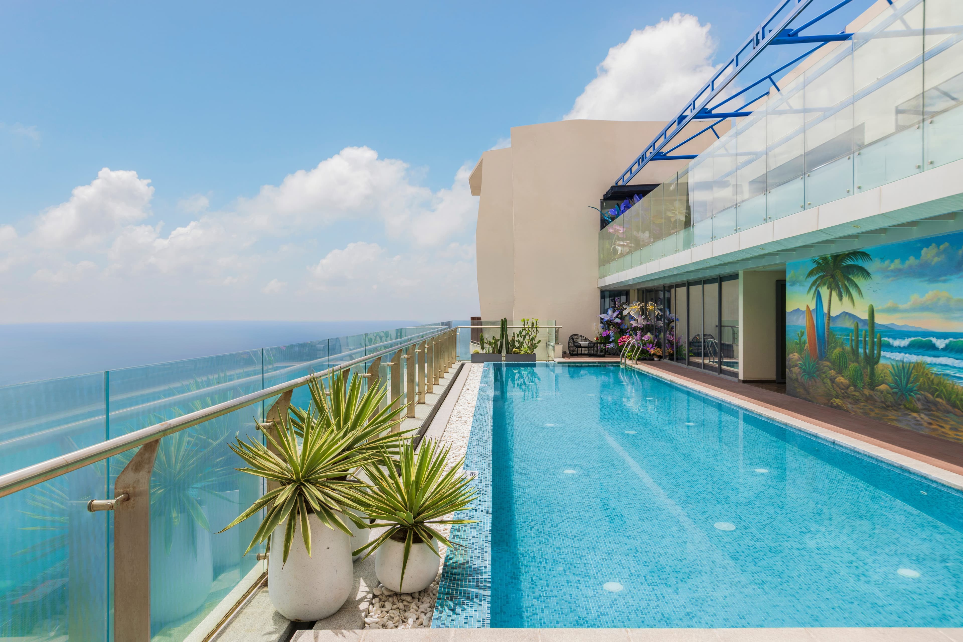 Rooftop Pool 3